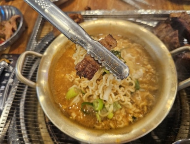 황제숯불왕갈비 이미지
