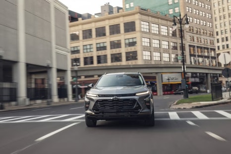 쉐보레 트랙스 크로스오버 2025 "가성비의 소형 SUV 매력과 알찬 업그레이드" 이미지 6
