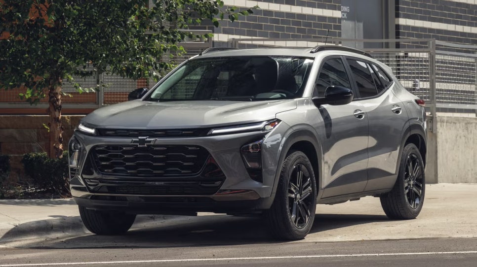 쉐보레 트랙스 크로스오버 2025 "가성비의 소형 SUV 매력과 알찬 업그레이드" 이미지 2