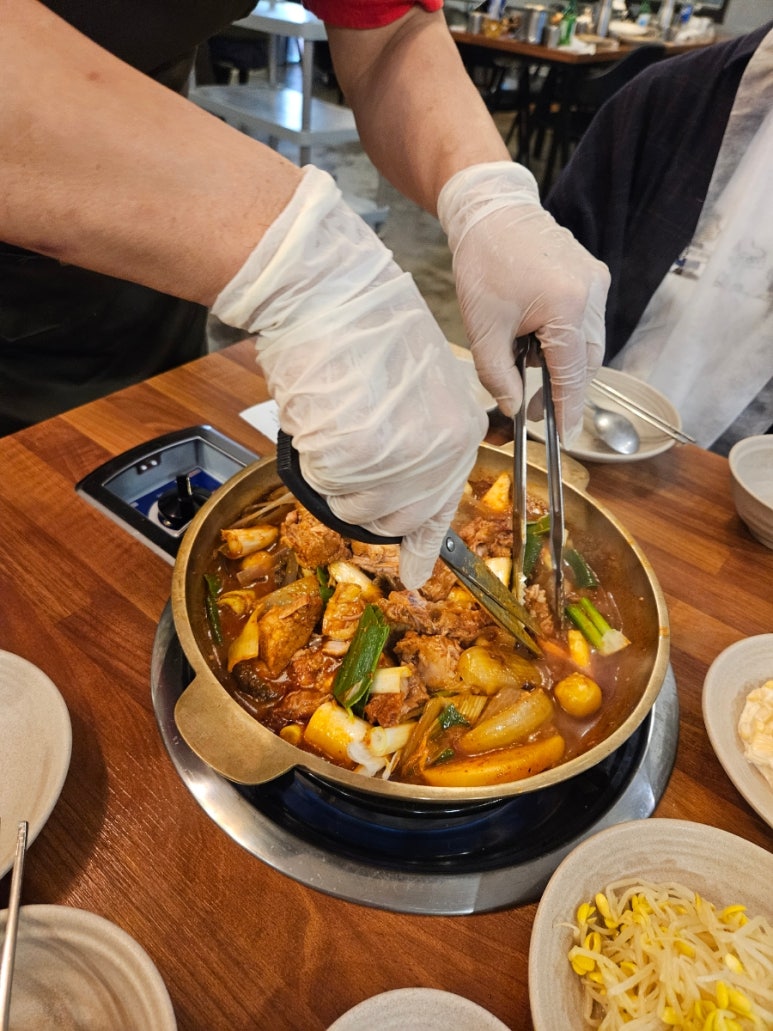 갈비볶음탕제작소상모사곡 이미지