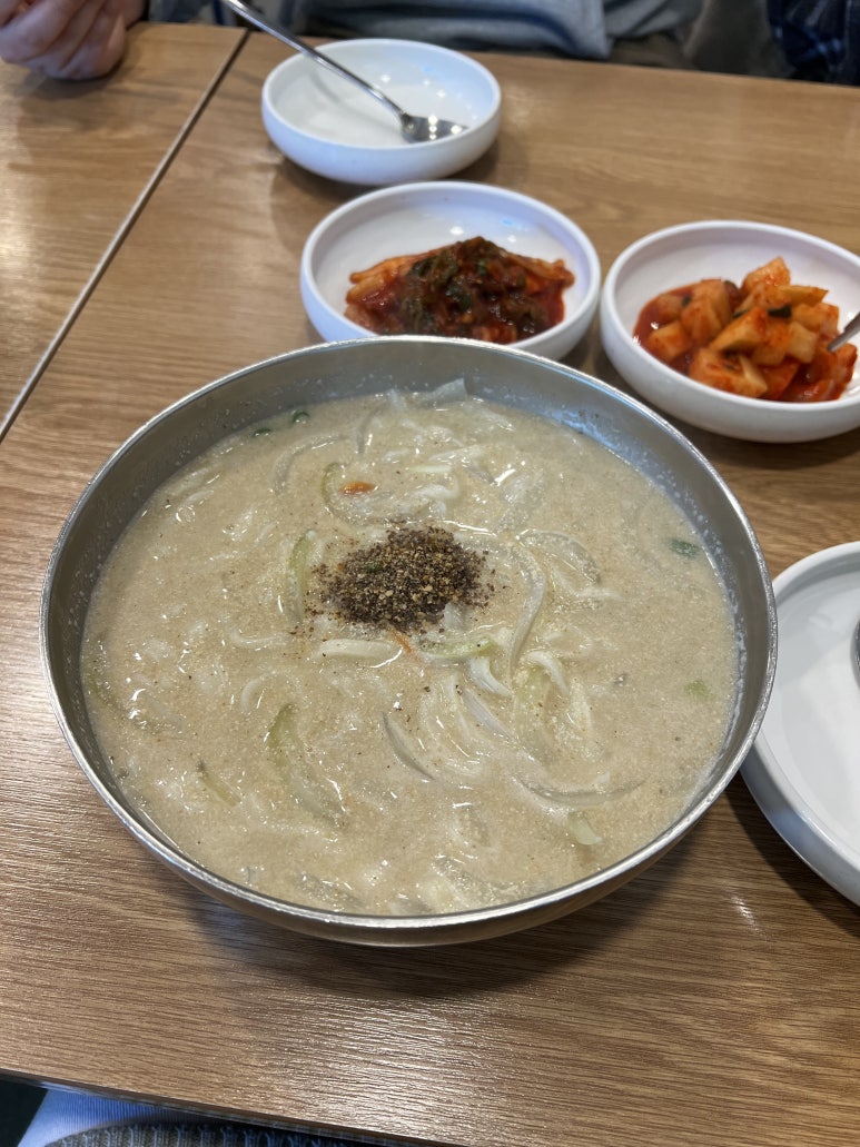 다원보쌈칼국수 이미지