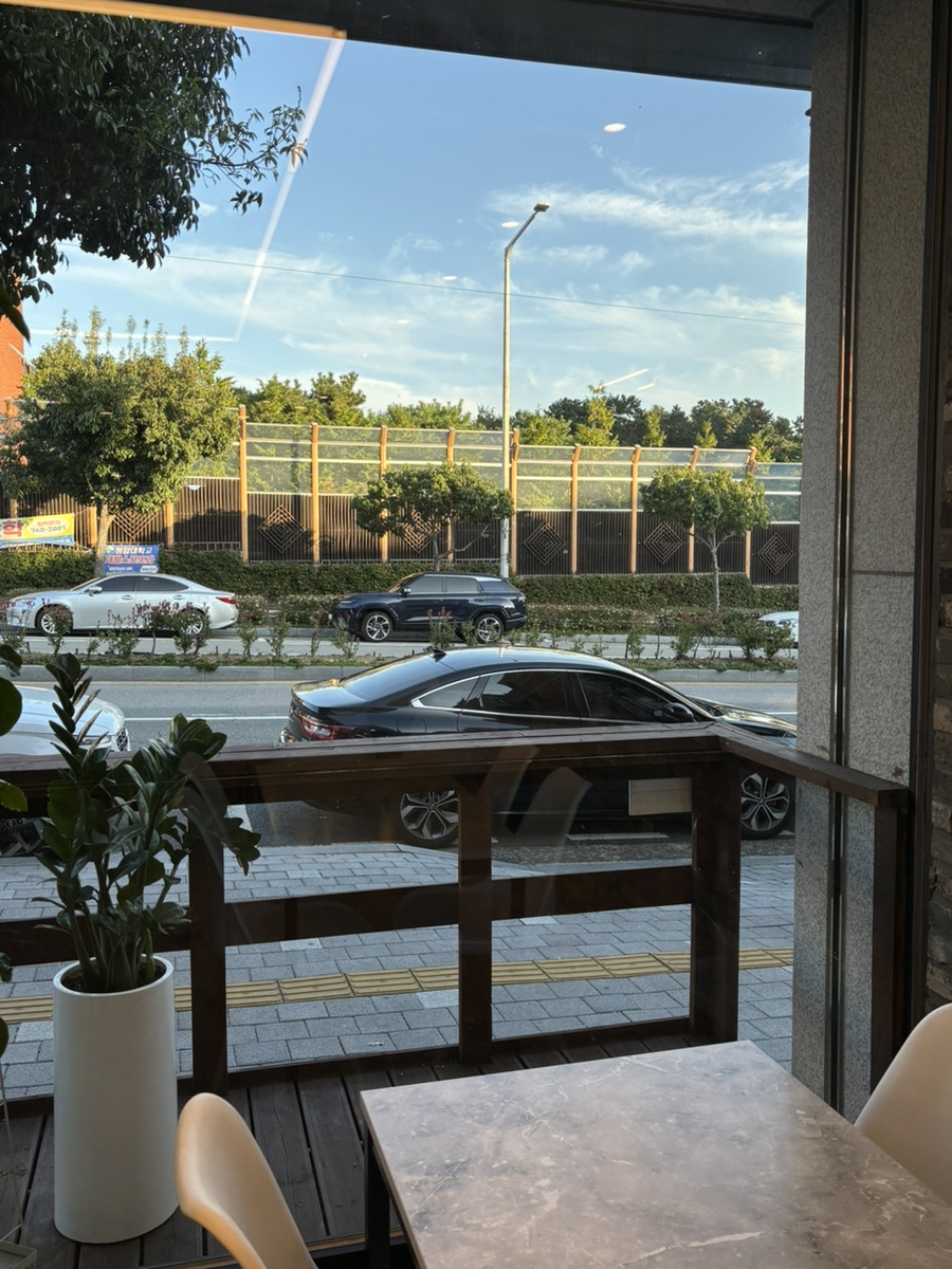 달리는커피 중마백운점 이미지