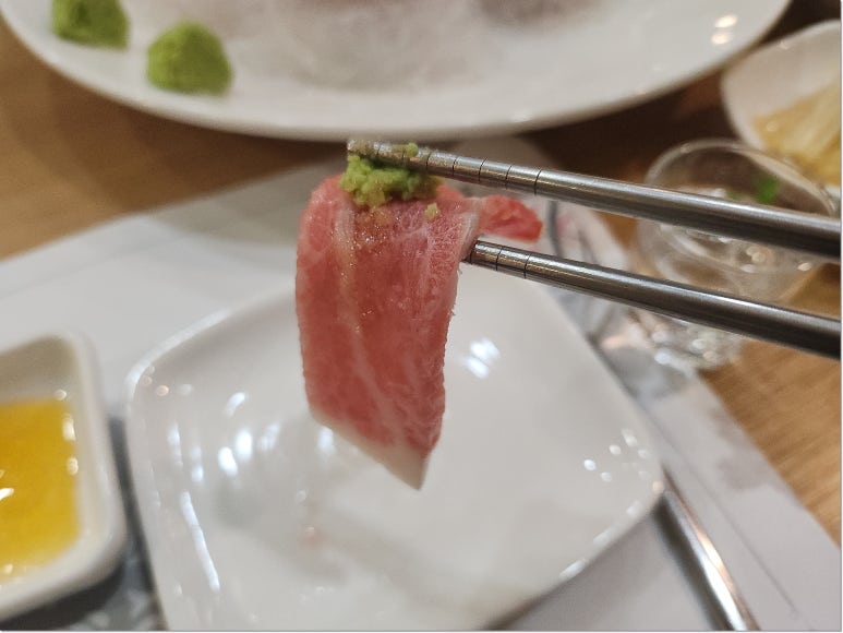 야무진참치 이미지
