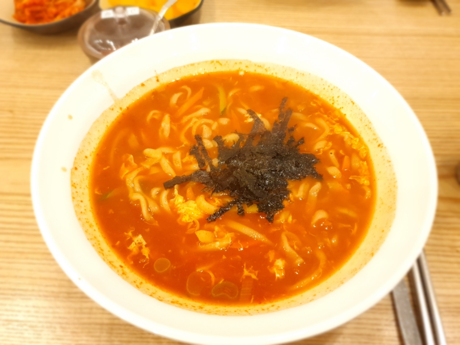 오백국수기흥테라 이미지