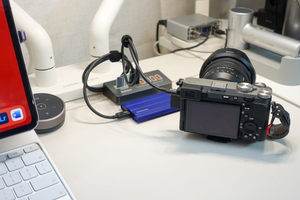베이직 기어 버티컬 C타입 8in1 USB-C 멀티허브 ' 아이패드프로 13 멀티포트 10Gbps로 확장' 이미지 12