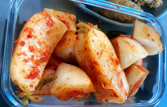 한복심남도손김치 이미지
