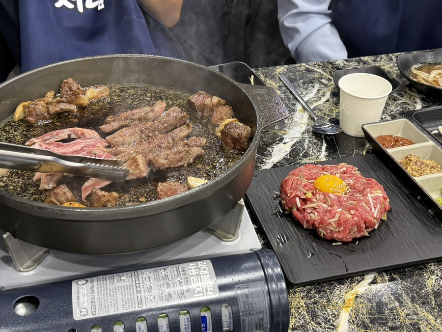 투뿔한우천국학동역점 이미지