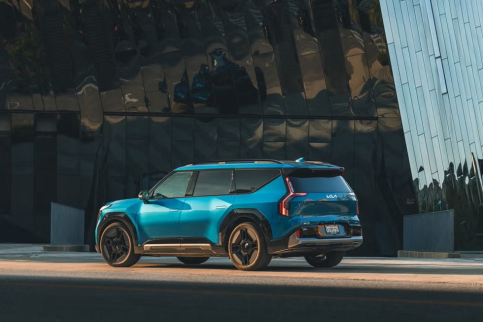 2025년형 기아 EV9 대형 전기 SUV의 표준 이미지 20