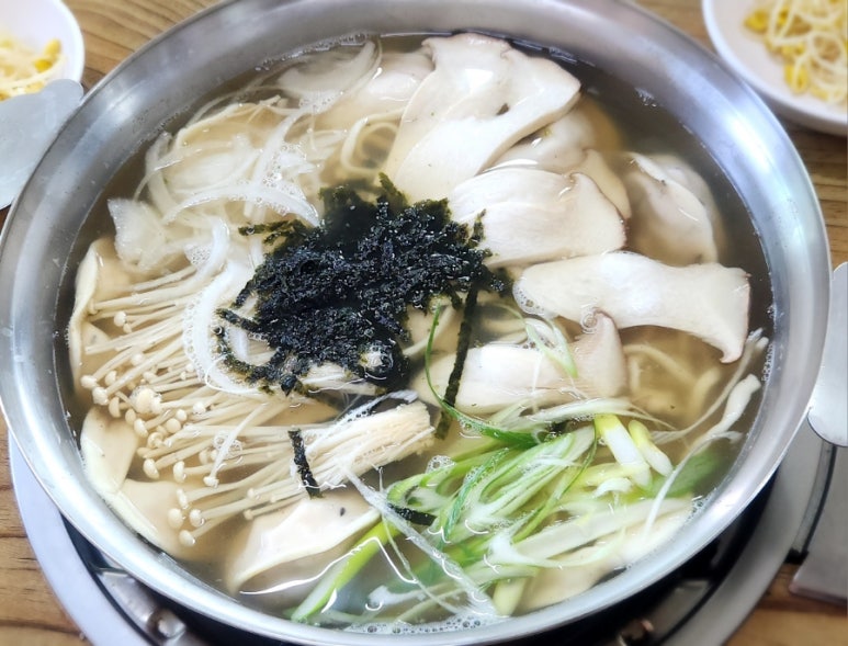 궁중전골칼국수 이미지