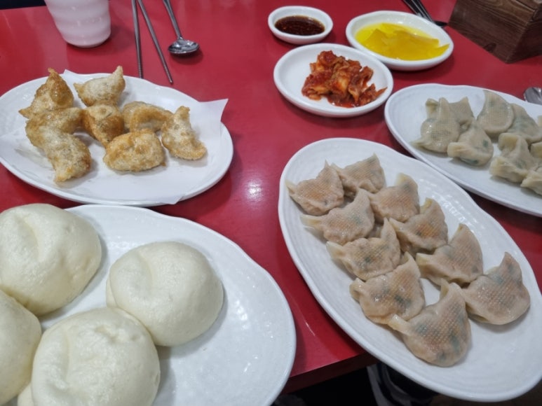 하진손만두 이미지