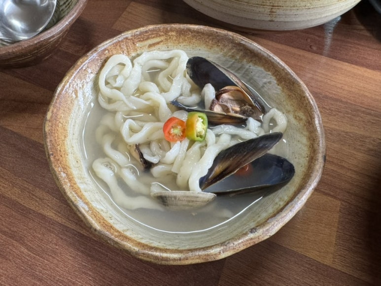 옹배기해물칼국수 이미지