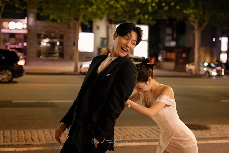 블룸테이블 이미지