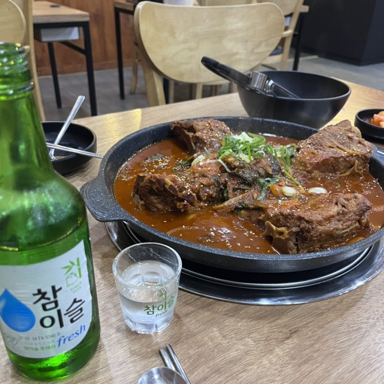 본가왕뼈 감자탕 조치원점 이미지