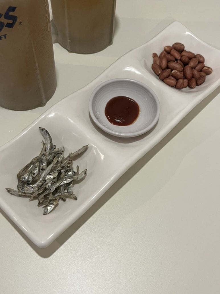 닭이 맛있는집 술통 이미지
