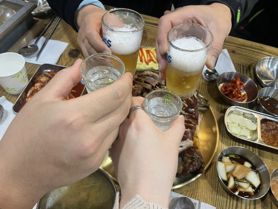 홍이왕족발 이미지