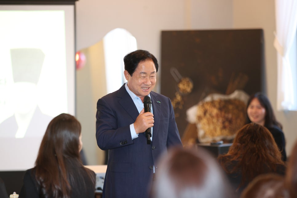 휴먼교육주 이미지