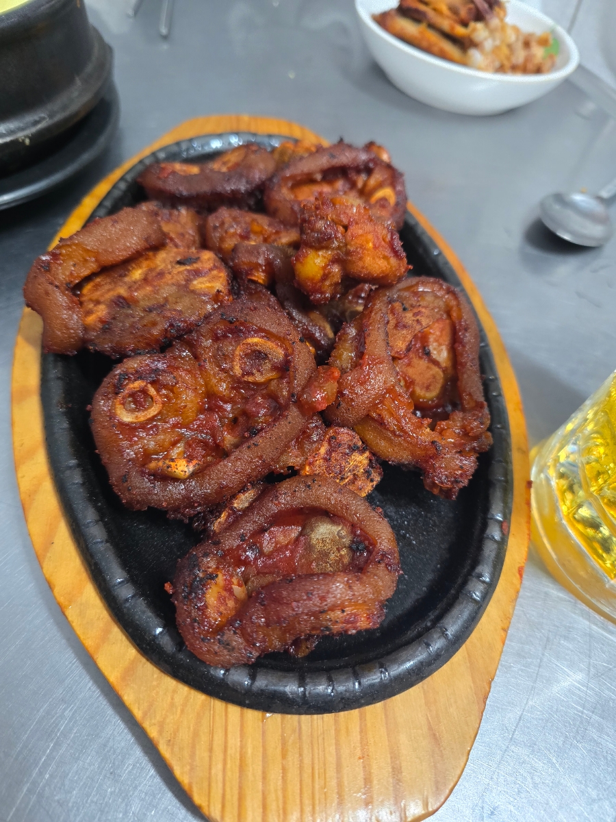 홍천향족발 이미지