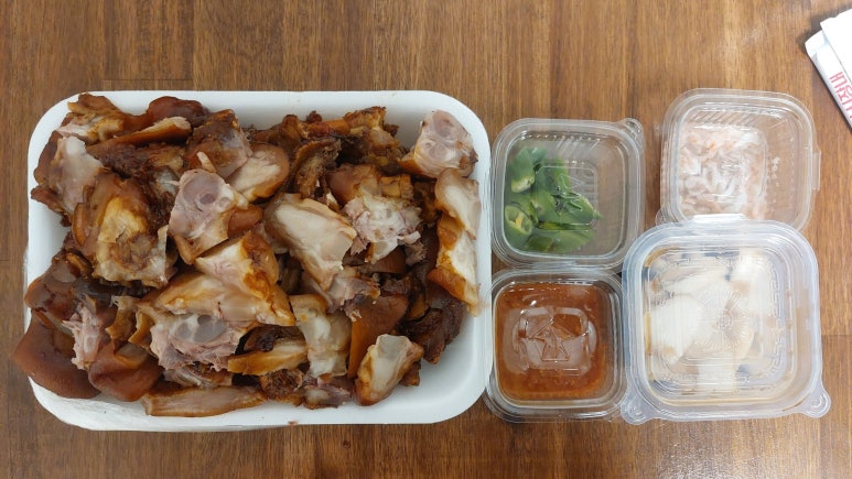 서남놀부왕족발 이미지
