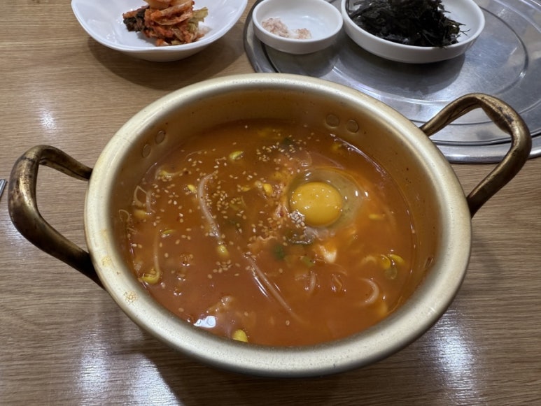손춘지콩나물국밥 이미지