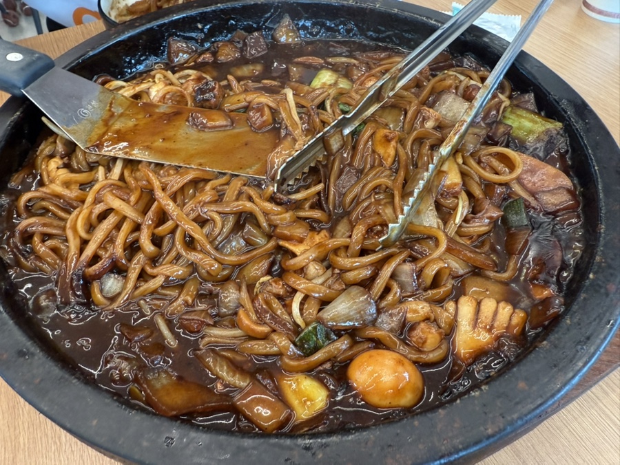 백년돌판짜장/교동짬뽕 이미지