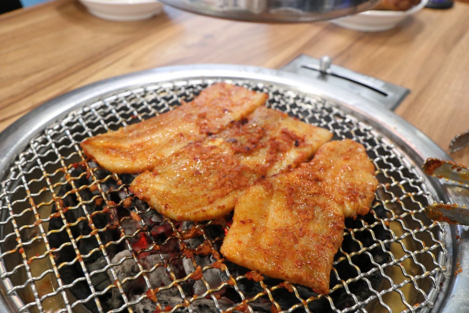 참숯돼지갈비 이미지