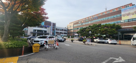 서구청 본관 이미지