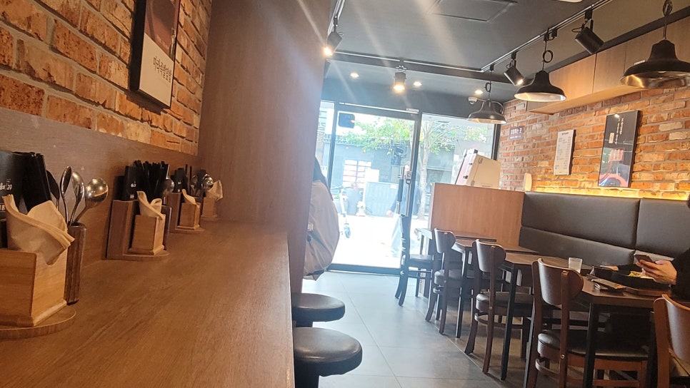 싸움의 고수 신촌점 이미지