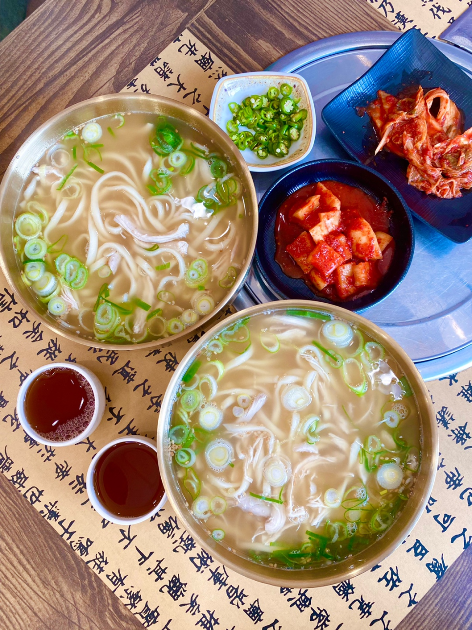 천하닭칼국수 이미지