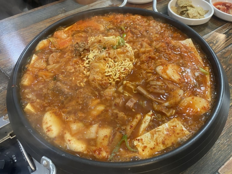 어수정의정부부대찌개 이미지