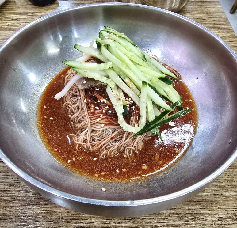 함흥냉면 이미지