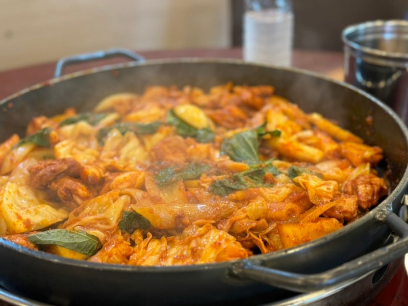정통춘천닭갈비 이미지
