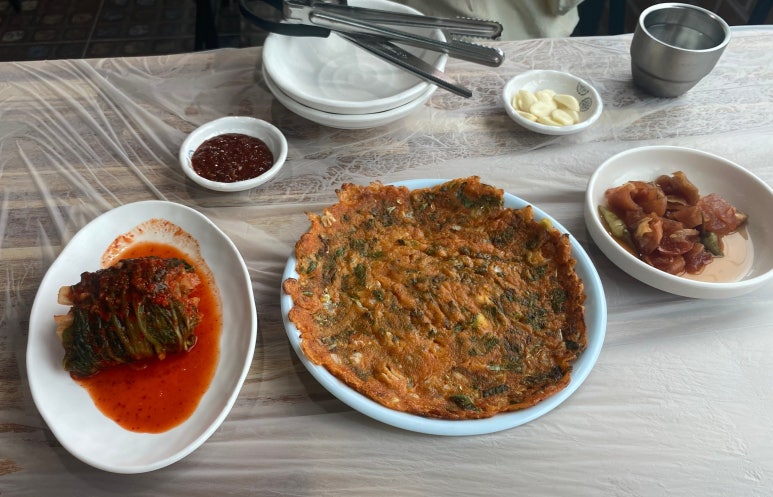 오늘은능이칼국수 이미지