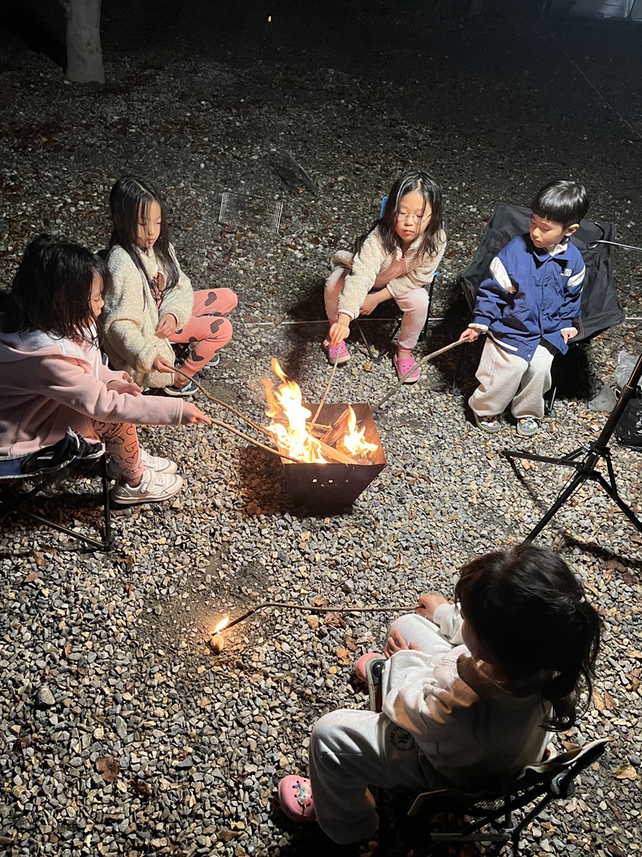 연꽃자리 캠핑타운 이미지
