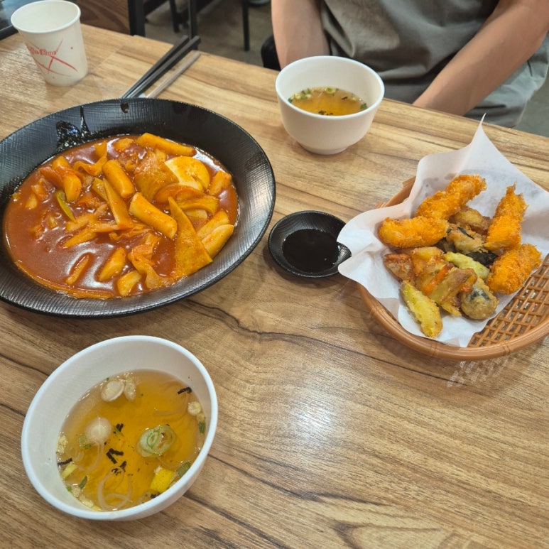 김밥&떡볶이 본점 사진 4