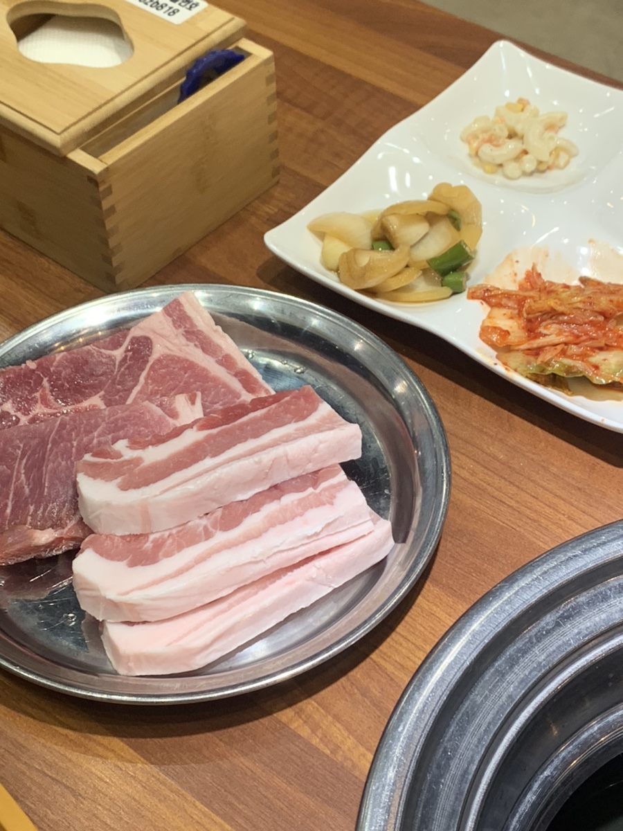 고기싸롱 이미지