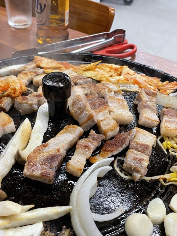 정가솥뚜껑삼겹살 이미지