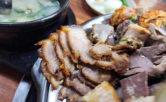 가마솥전통백암순대 이미지
