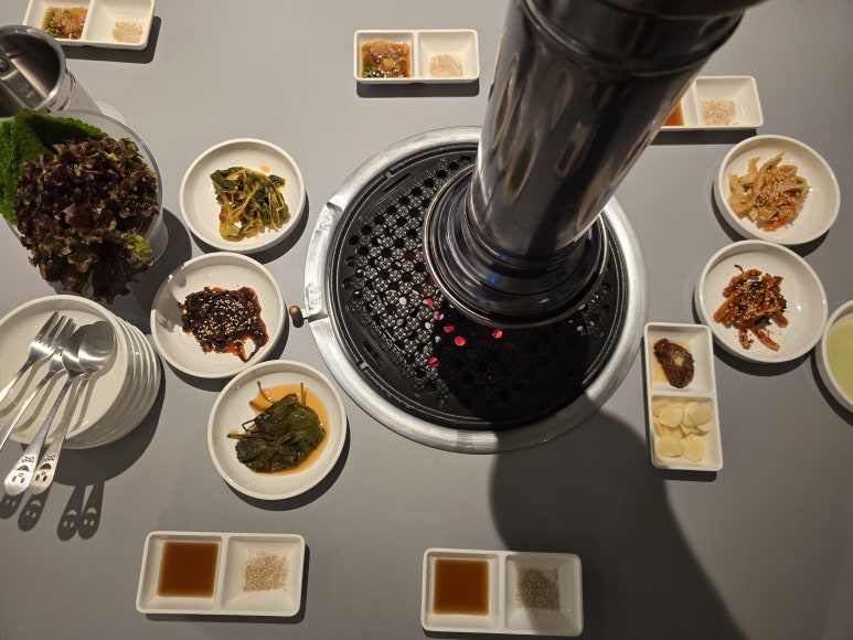 꼬꼬&숯불 꿀꿀이 이미지