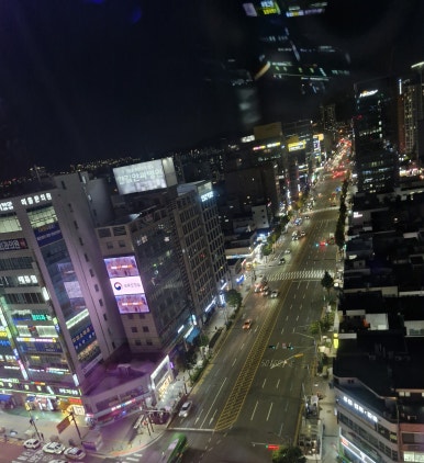 퀸노래주점 이미지