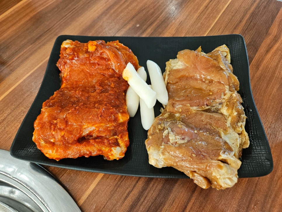 강촌우미숯불닭갈비 이미지