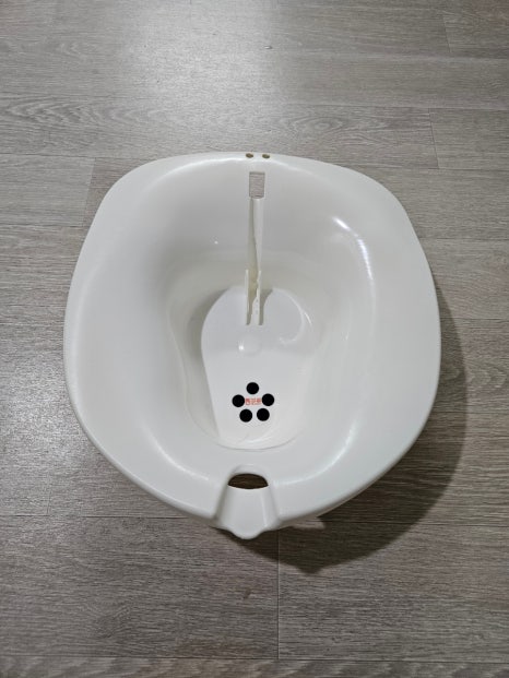 윤율헬스케어 이미지
