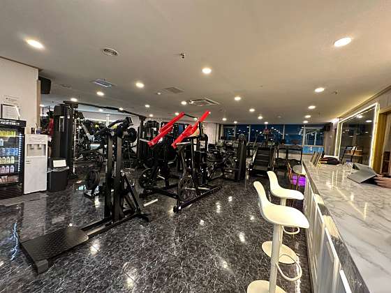 레드핏휘트니스 이미지