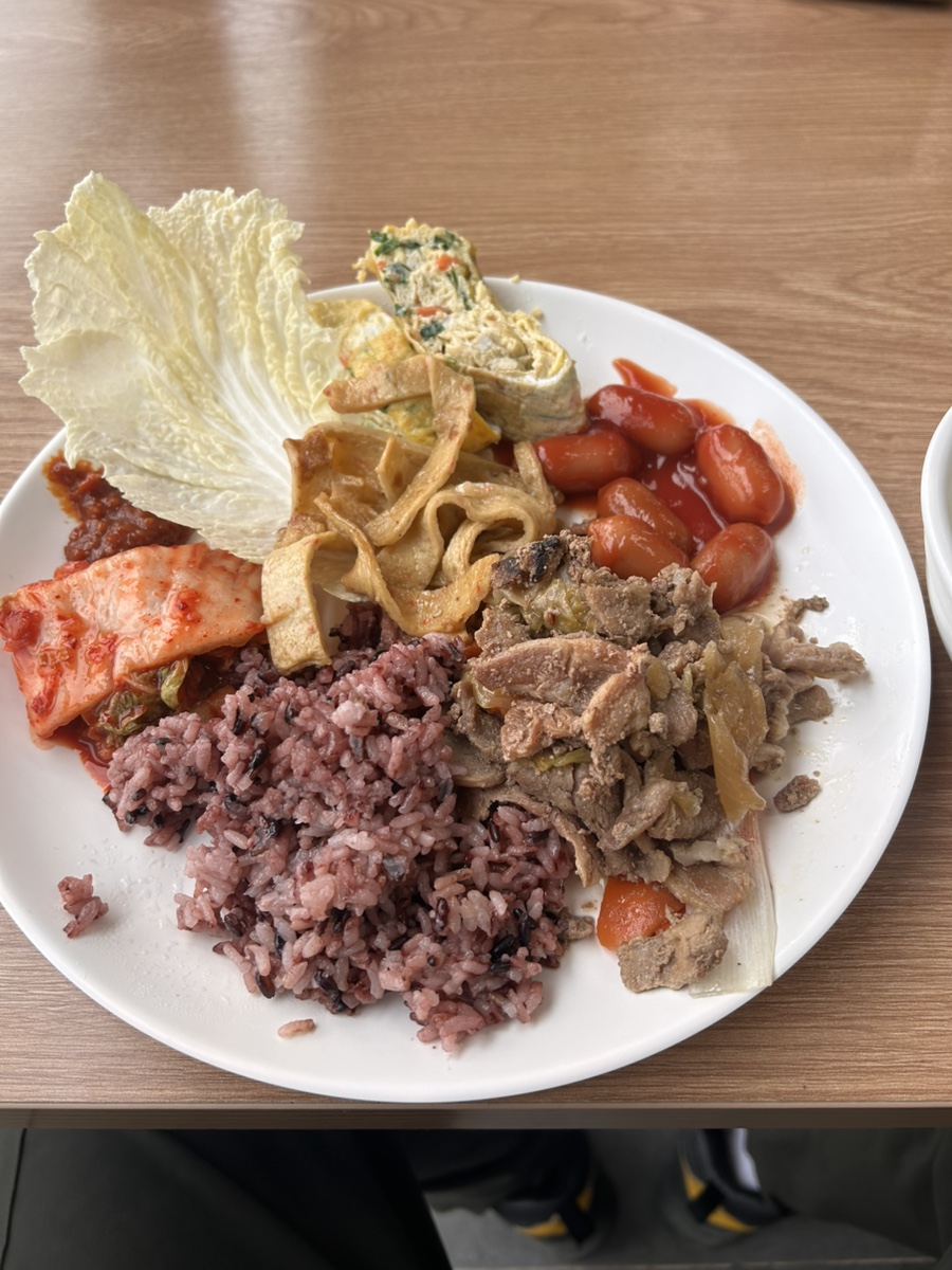 체육공원한식부페 이미지