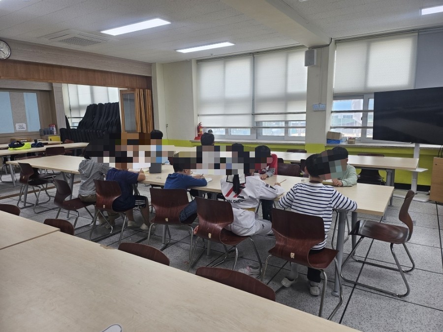 (주)논리수학 이미지