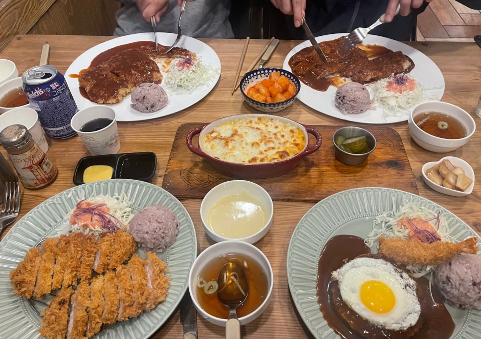 금돼지왕돈까스 이미지