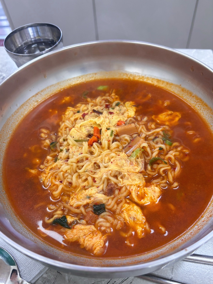 왕잔치국수 이미지