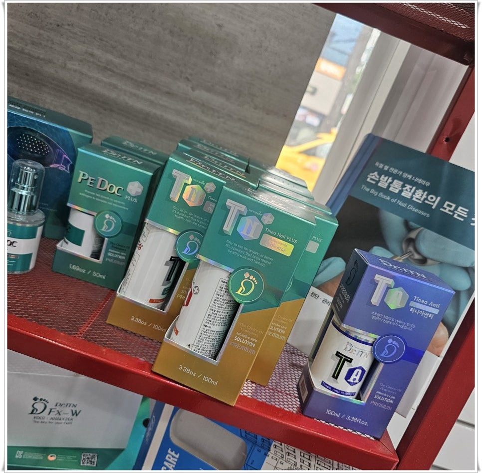 손끝차이네일 이미지