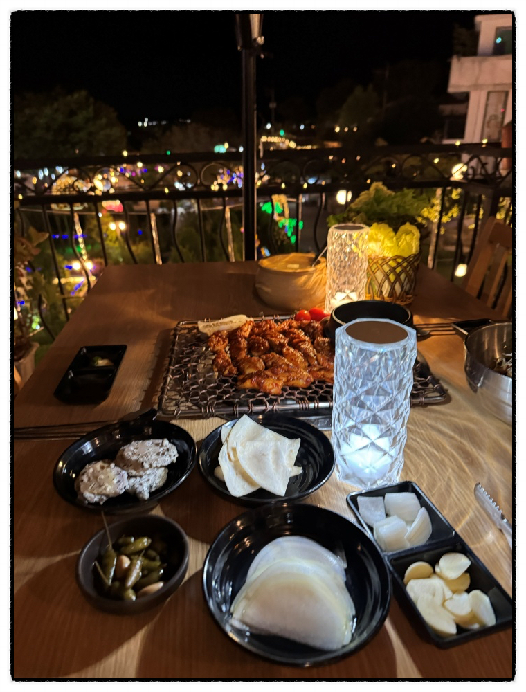 항아리숯불닭갈비파주점 이미지