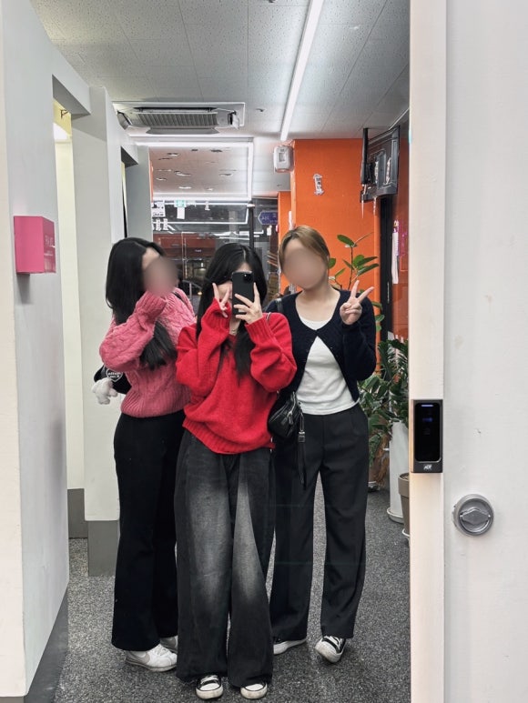 이윤정니트 이미지