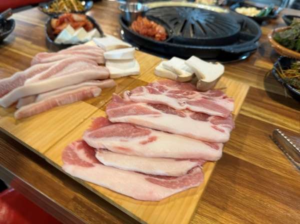 맛돼지 이미지